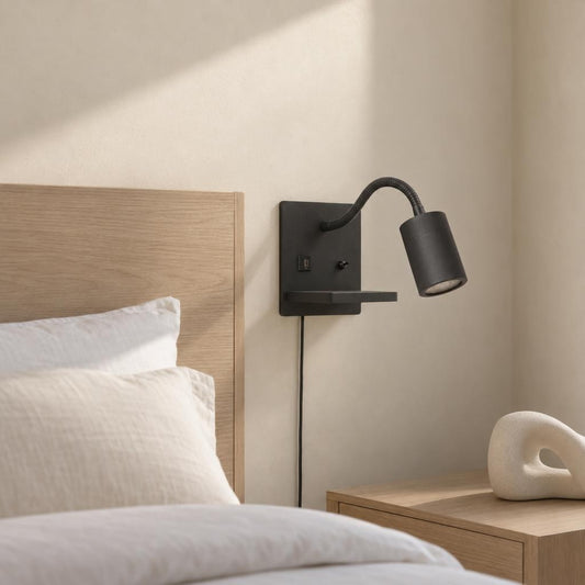 Svart justerbar vägglampa Mexlite Upround – miljöbild