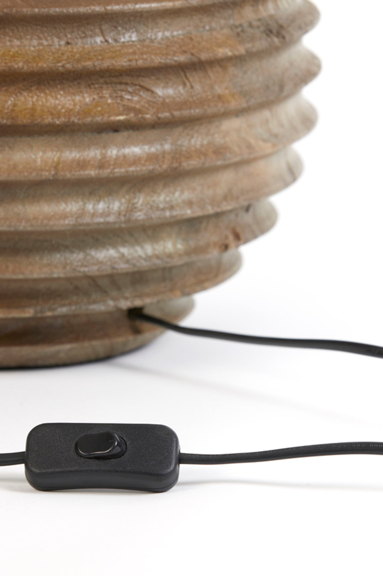 houten-lampvoet-ribbelpatroon-light-living-renzo-variant-image8