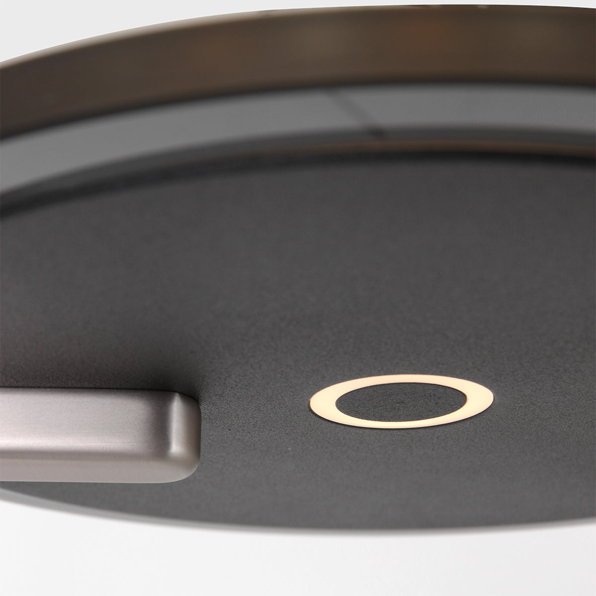 zwarte-design-uplight-steinhauer-turound-variant-image5