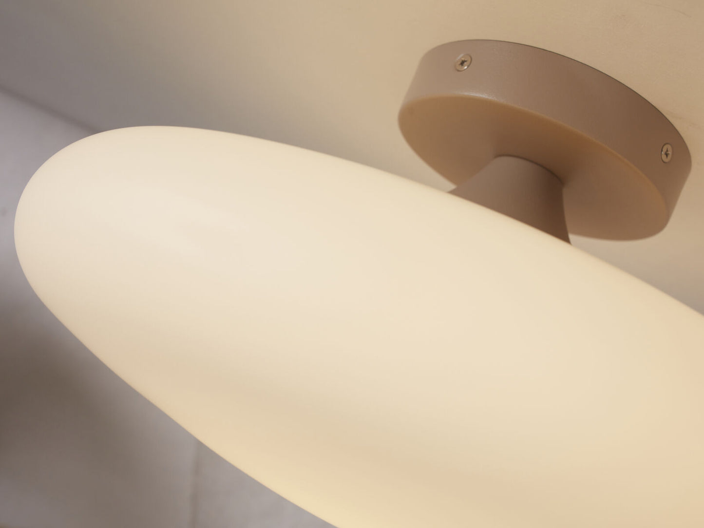 ronde-plafonniere-wit-glas-scandinavisch-its-about-romi-sapporo-variant-image5