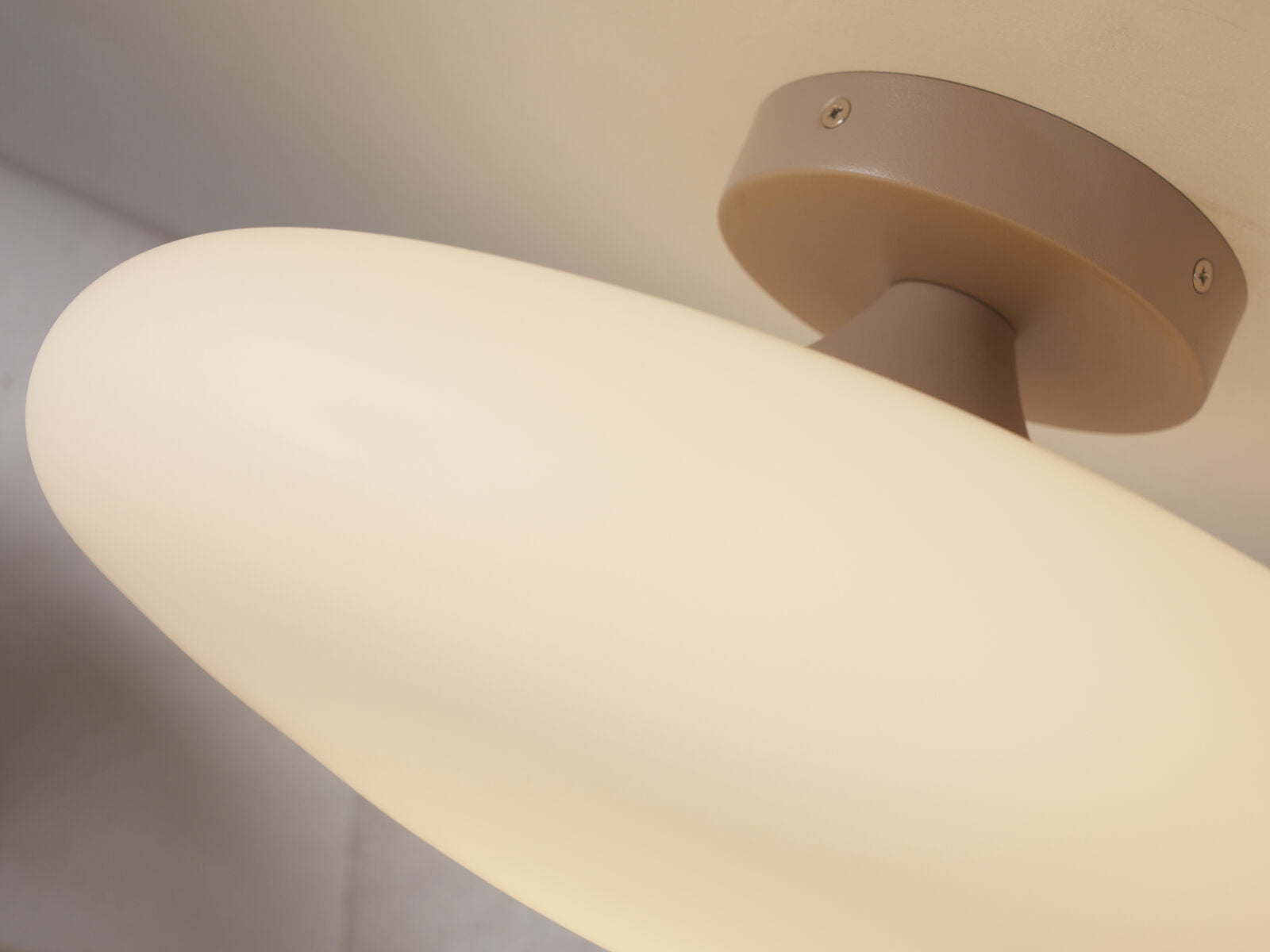 ronde-plafonniere-wit-glas-scandinavisch-its-about-romi-sapporo-variant-image5