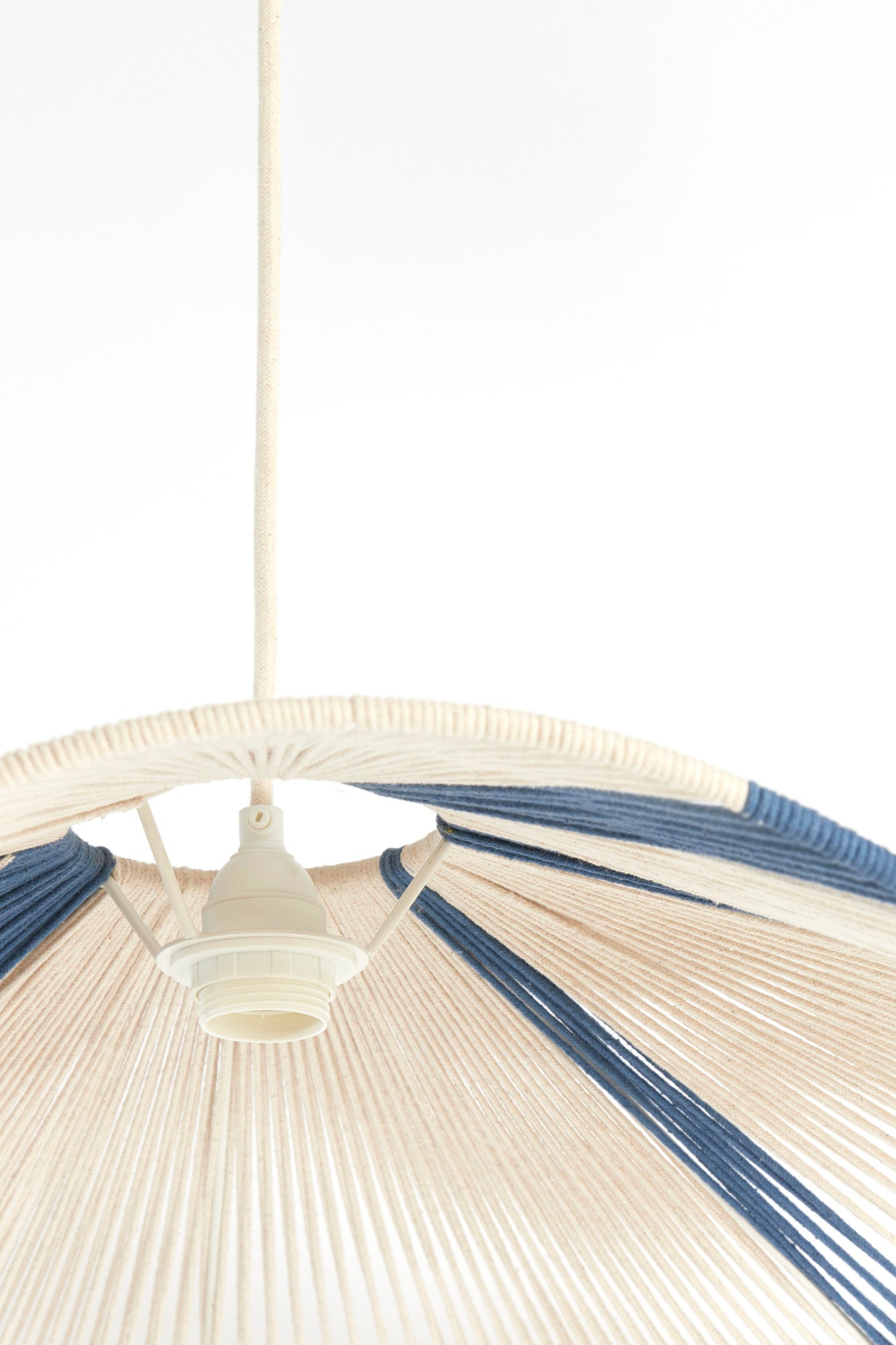 hanglamp-organisch-katoendraad-beige-blauw-light-living-rafa-variant-image3