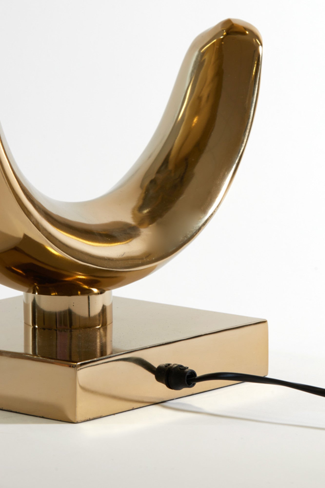 gouden-tafellamp-light-living-maan-in-modern-ontwerp-variant-image7