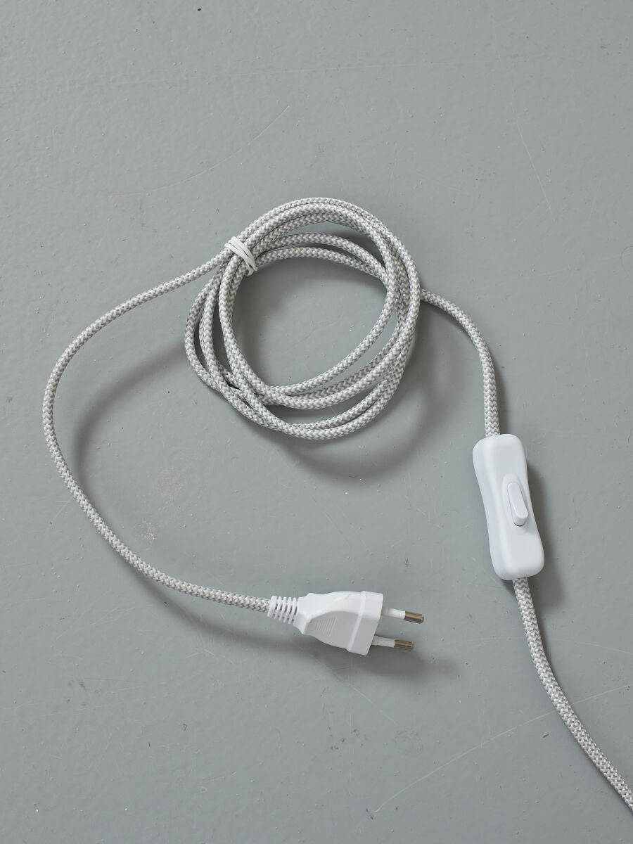 witte-vierkante-retro-tafellamp-its-about-romi-perth-variant-image6