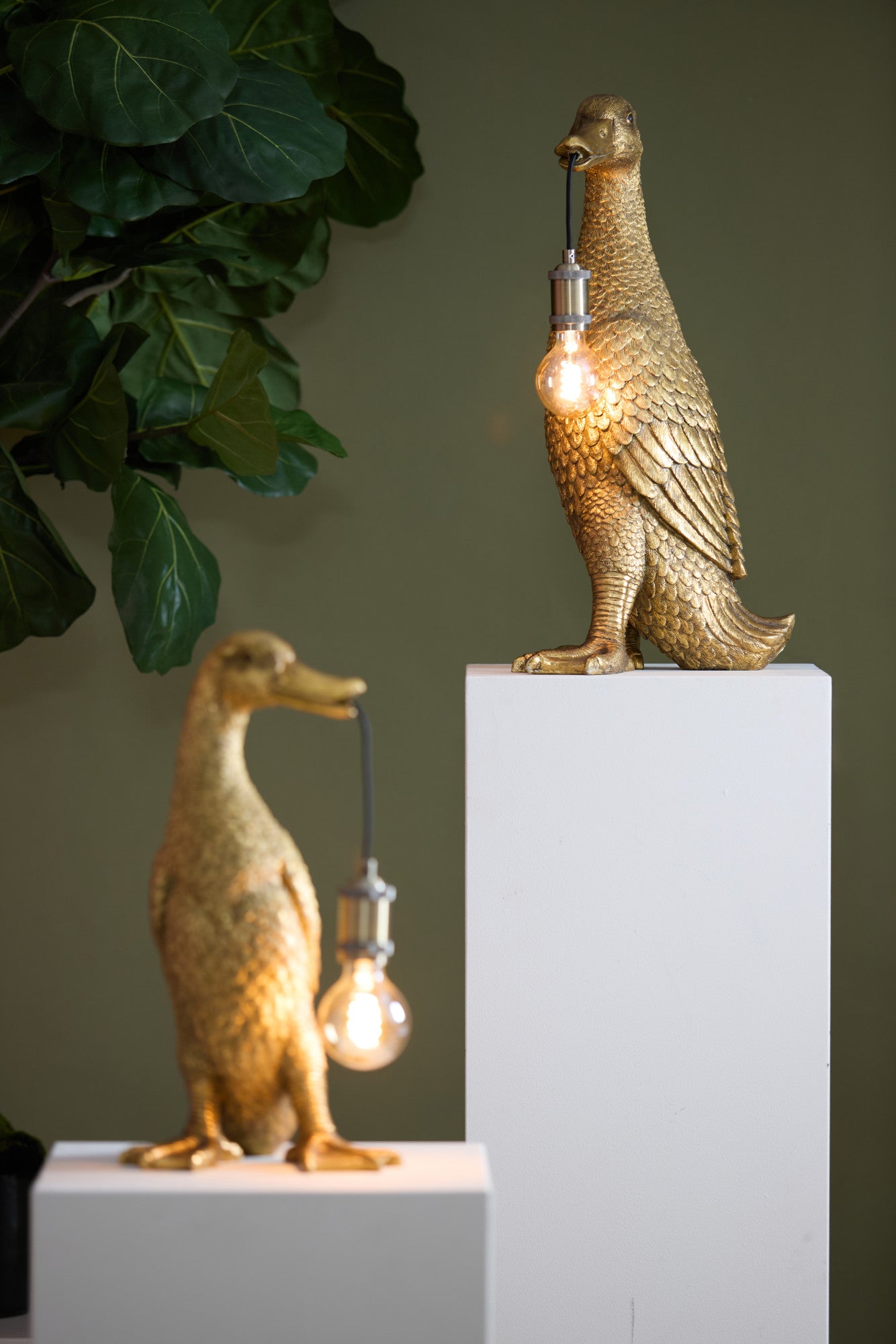 moderne-gouden-tafellamp-eend-light-living-duck-variant-image4