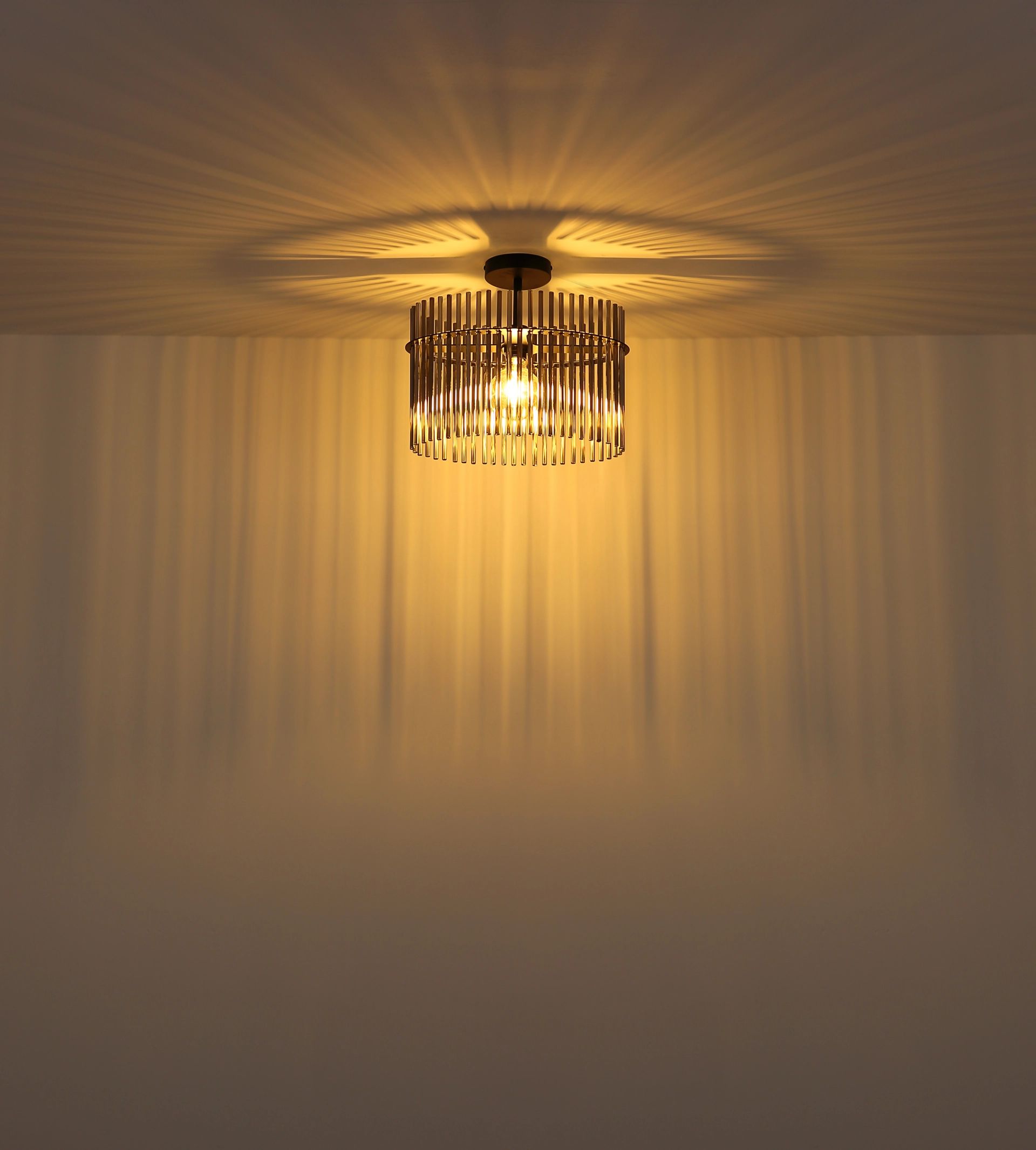 moderne-plafondlamp-met-rookglas-en-zwart-metaal-gorley-variant-image3