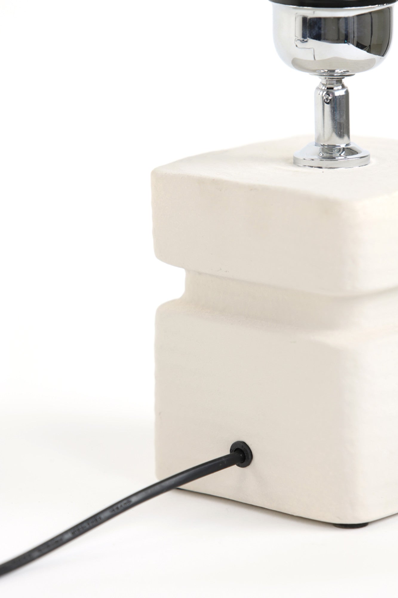 witte-lampenvoet-klassiek-light-living-amta-variant-image5