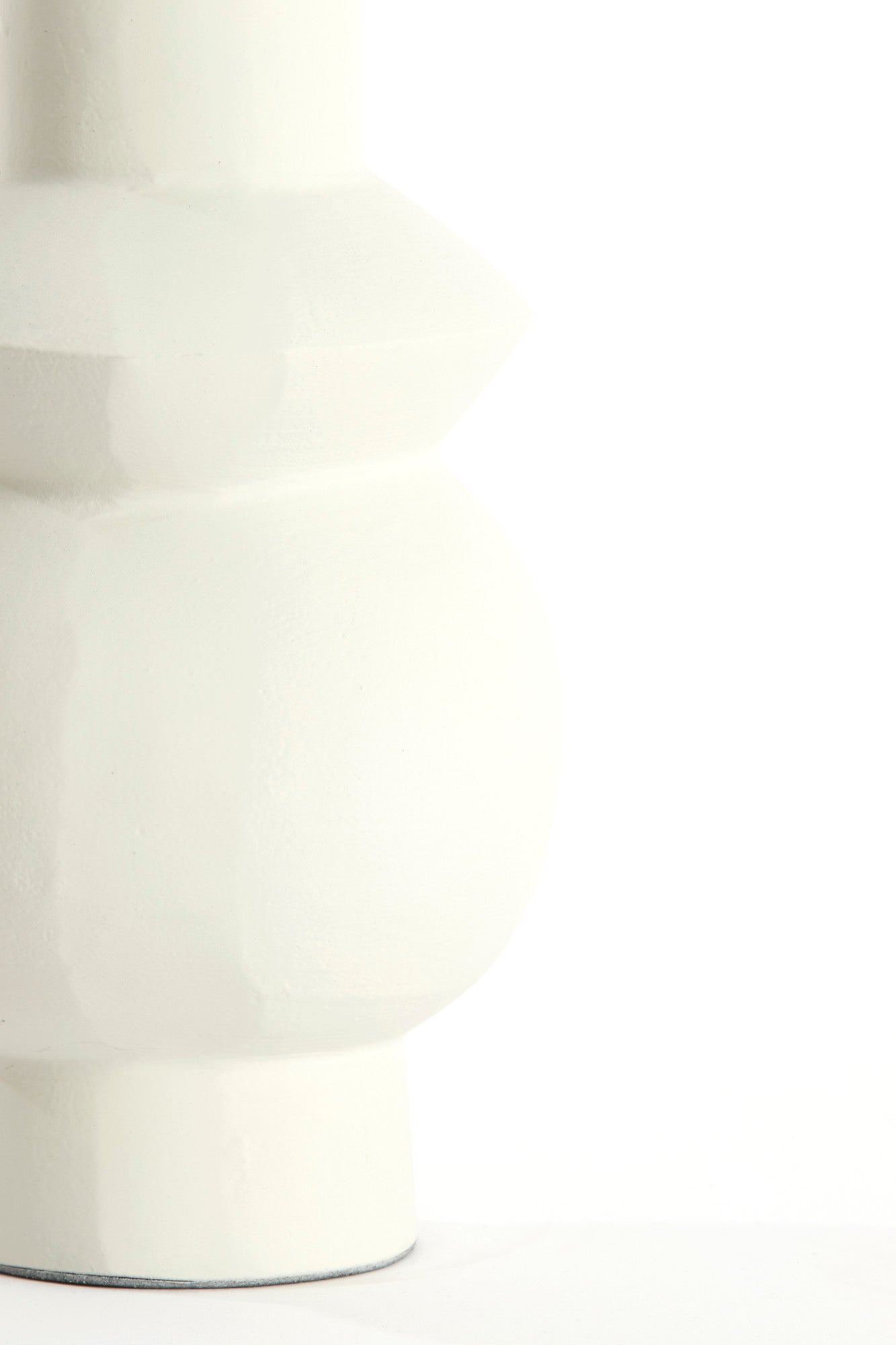 witte-lampenvoet-geometrisch-design-light-living-esino-variant-image5