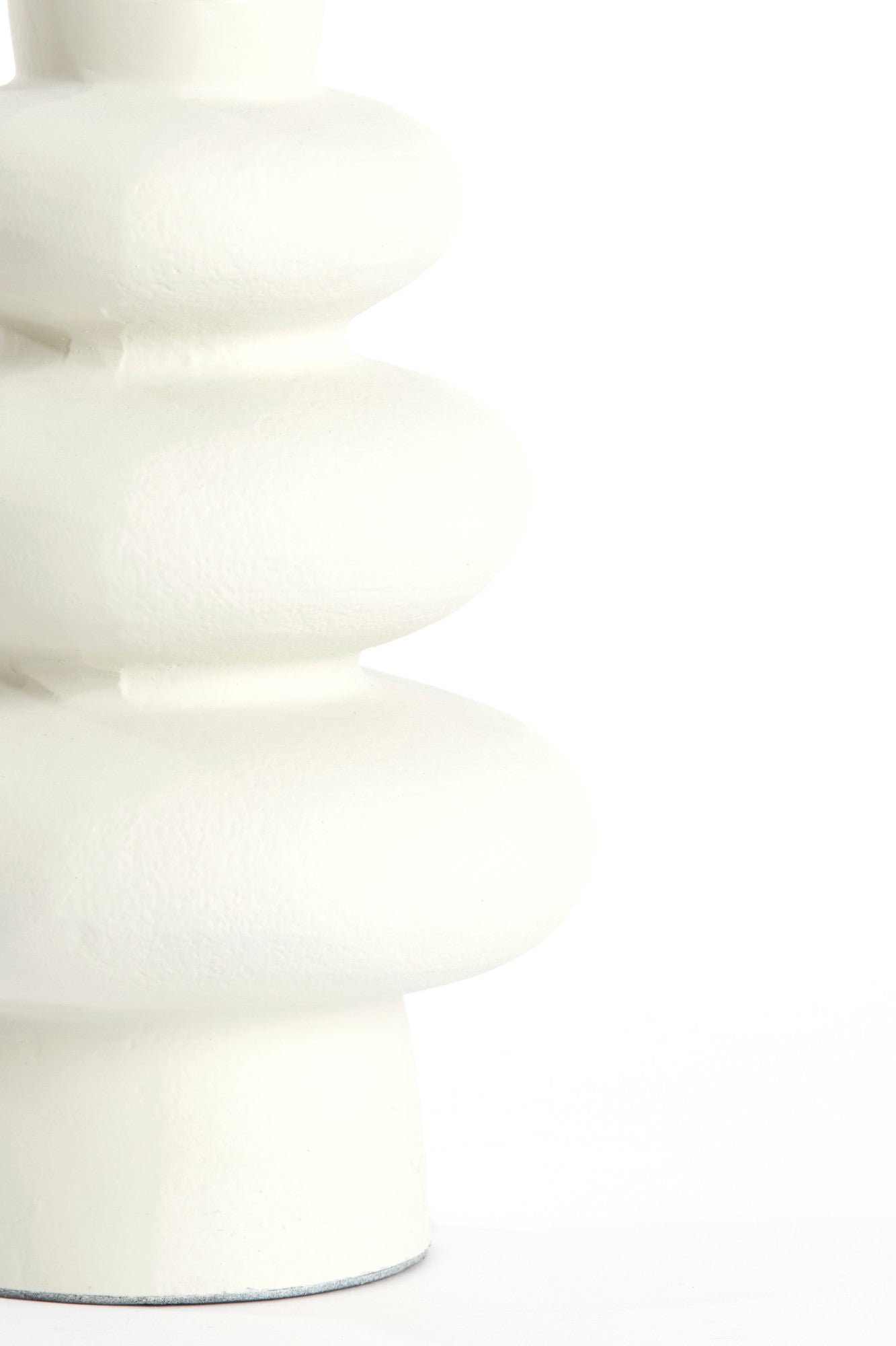 bolvormige-witte-lampenvoet-light-living-olona-variant-image5