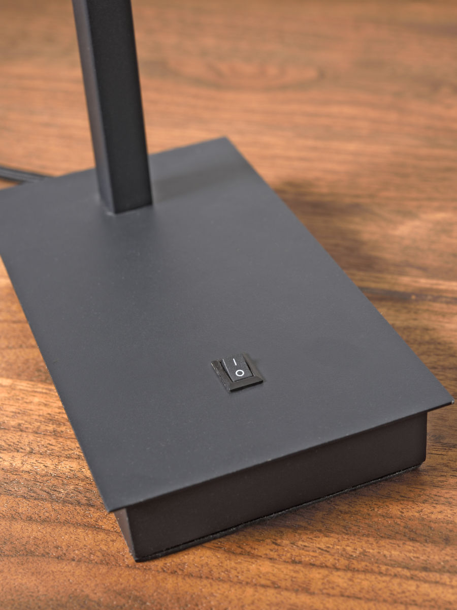 lichtgrijze-cirkelkap-tafellamp-metaal-linnen-its-about-romi-boston-variant-image7