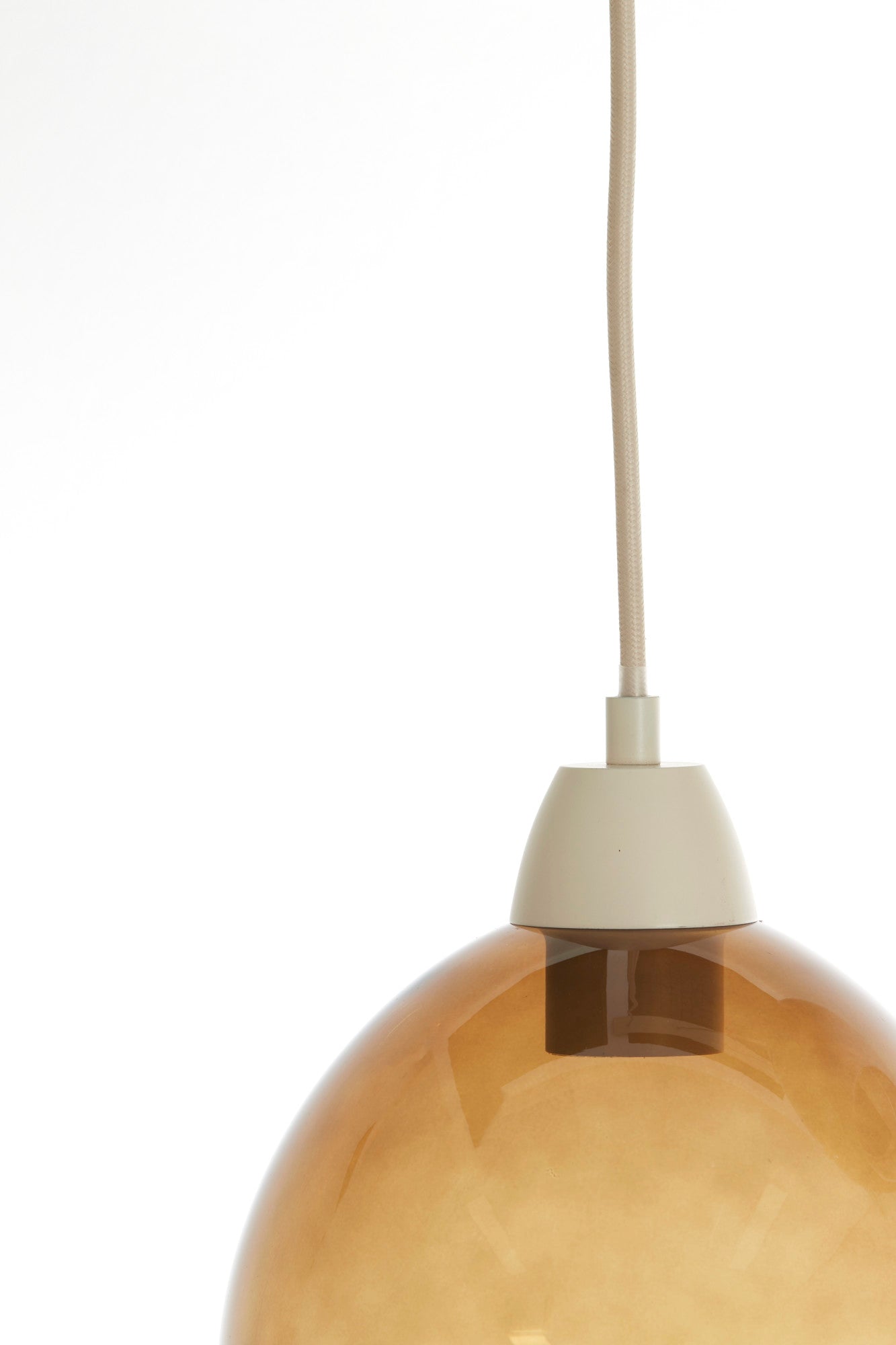 gouden-hanglamp-met-glazen-koepels-light-living-bisho-variant-image7