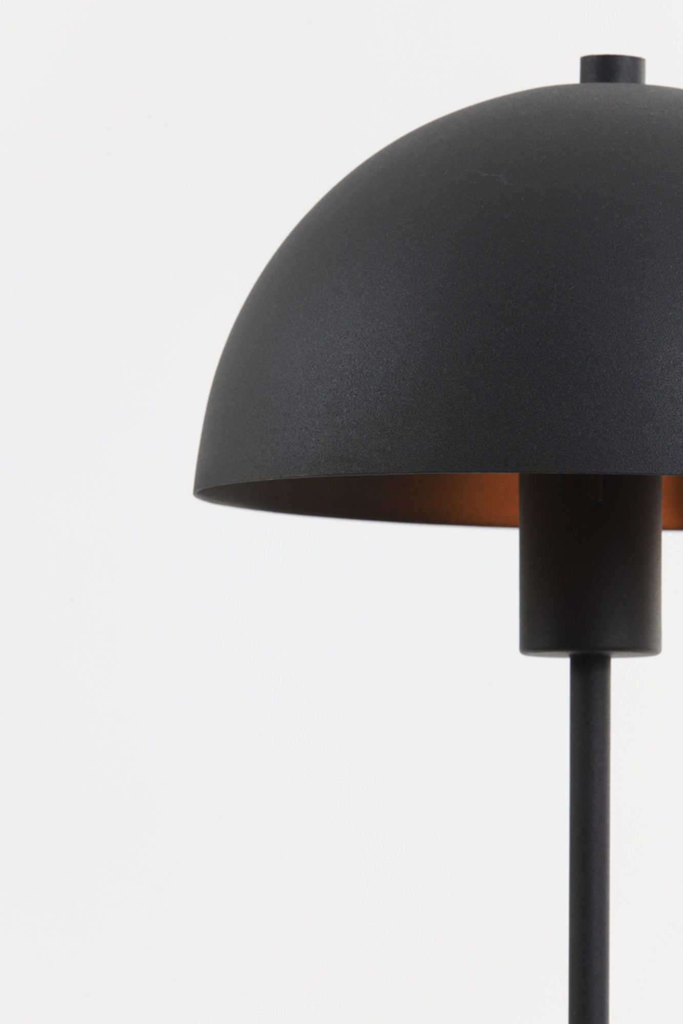 zwarte-tafellamp-modern-paddenstoel-vorm-light-living-merel-variant-image7