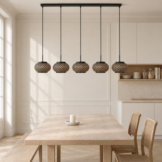 langwerpige-hanglamp-met-vijf-bamboekappen-mexlite-haloswap-ai-sfeer_image