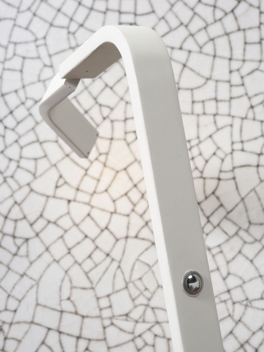 witte-metalen-moderne-tafellamp-its-about-romi-zurich-variant-image2