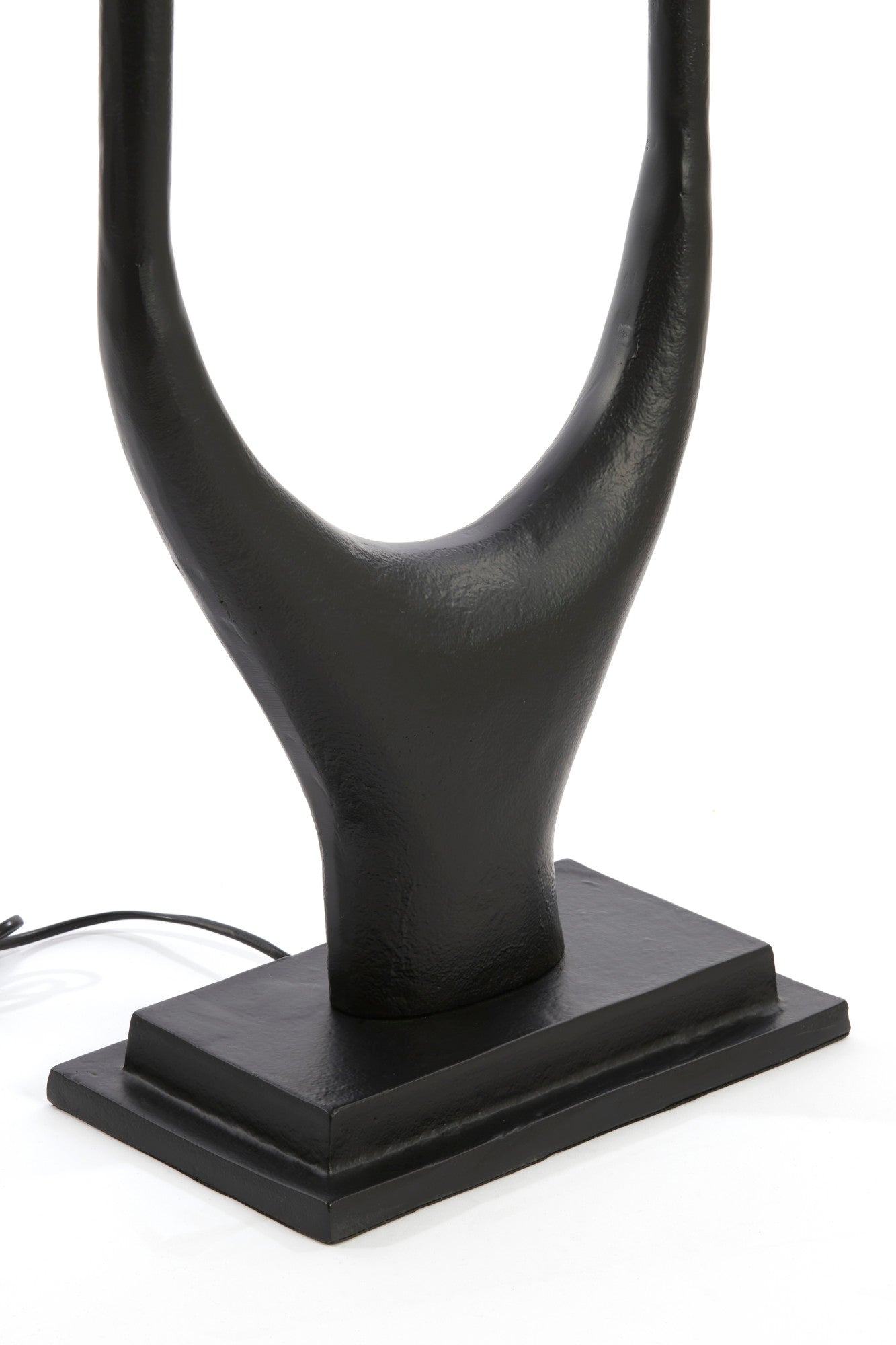 zwarte-lampvoet-van-metaal-light-living-gavi-variant-image7