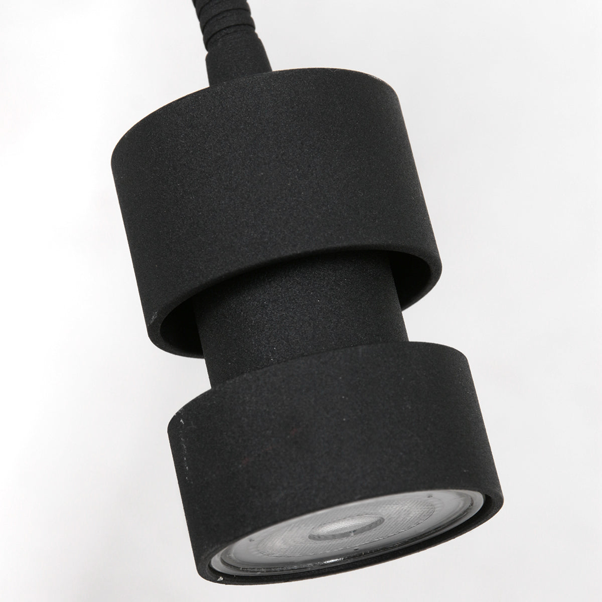 moderne-zwarte-wandlamp-metaal-steinhauer-natasja-led-variant-image4