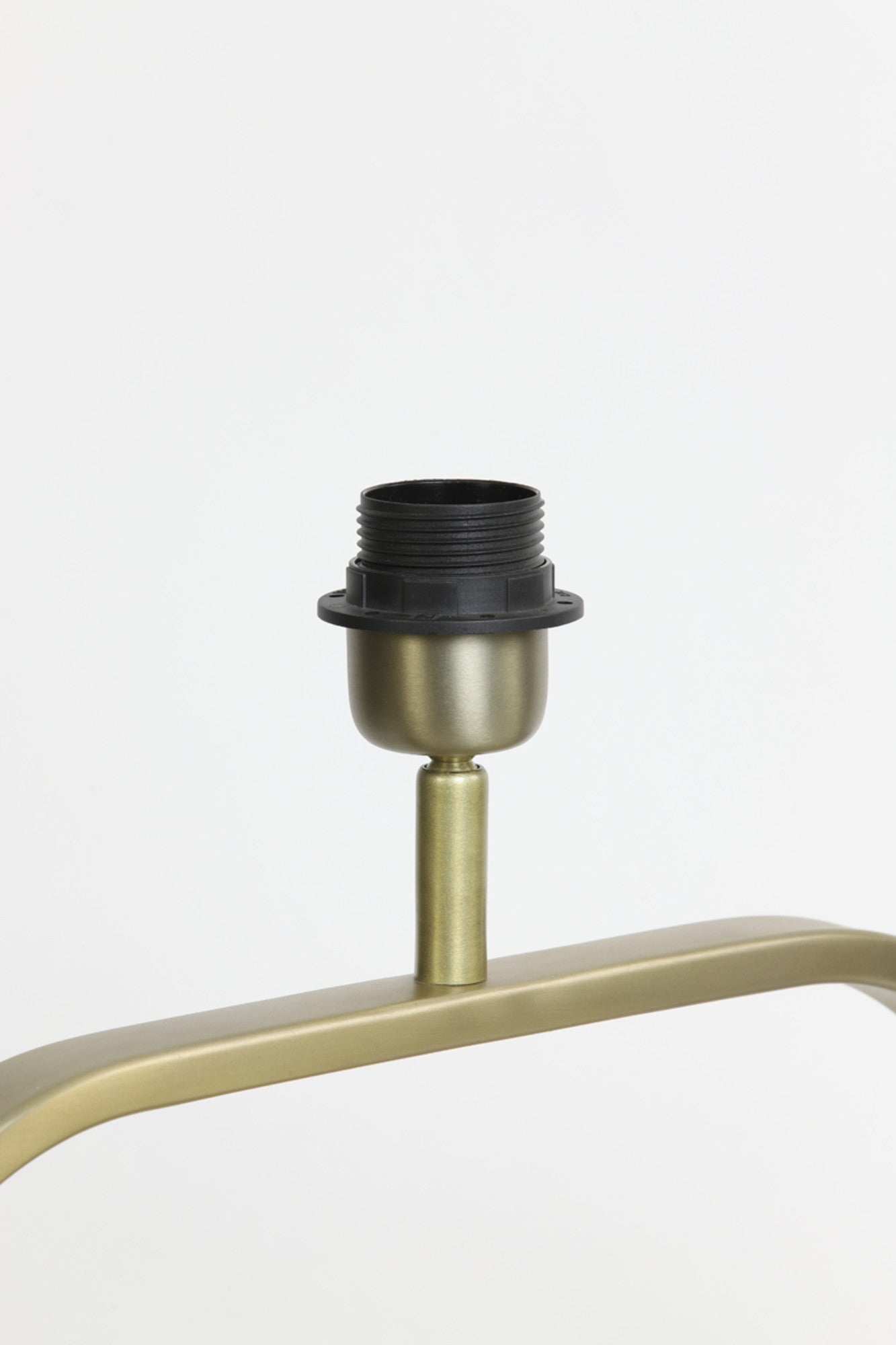 klassieke-ovale-gouden-lampenvoet-light-living-jamiro-variant-image6