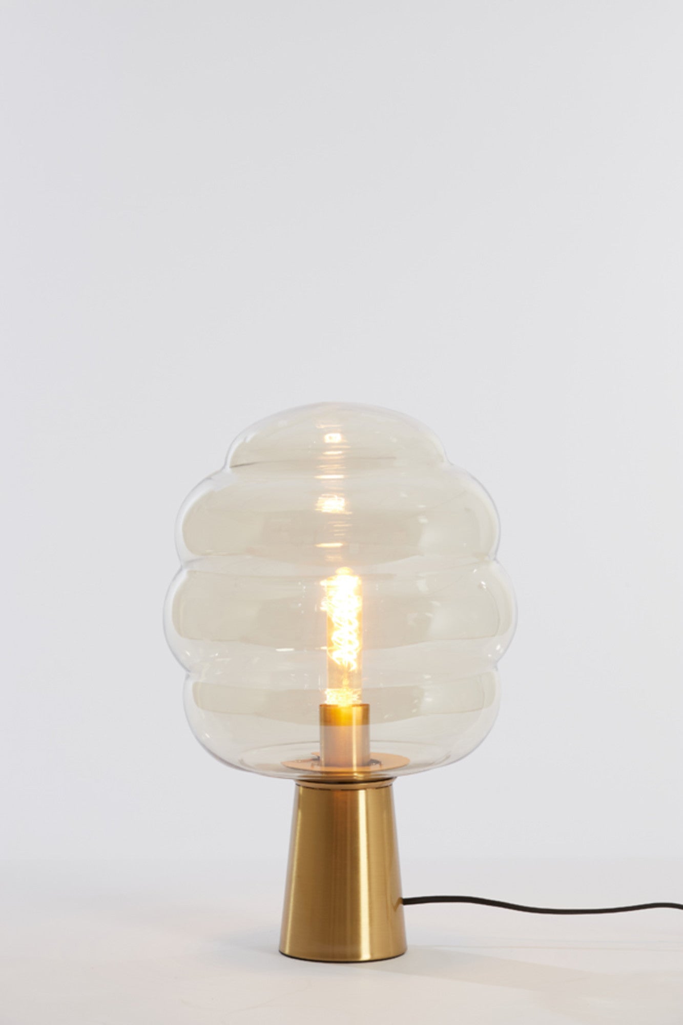 retro-goud-met-witte-tafellamp-light-living-misty-variant-image2
