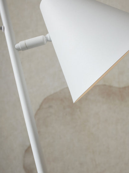 metalen-witte-vloerlamp-retro-its-about-romi-lisbon-variant-image2