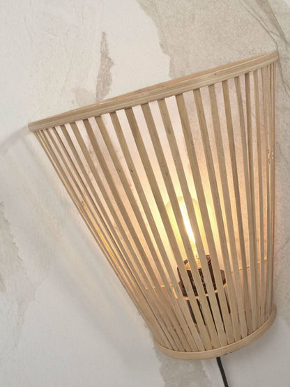 wandlamp-halfopen-naturel-bamboe-good-mojo-merapi-variant-image5