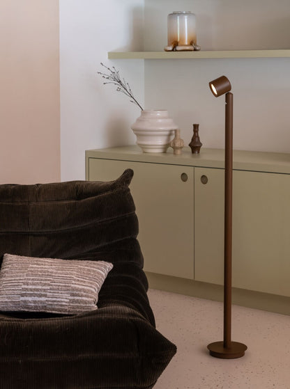 Lampada da terra in alluminio marrone elegante It's About RoMi Milan – immagine 11
