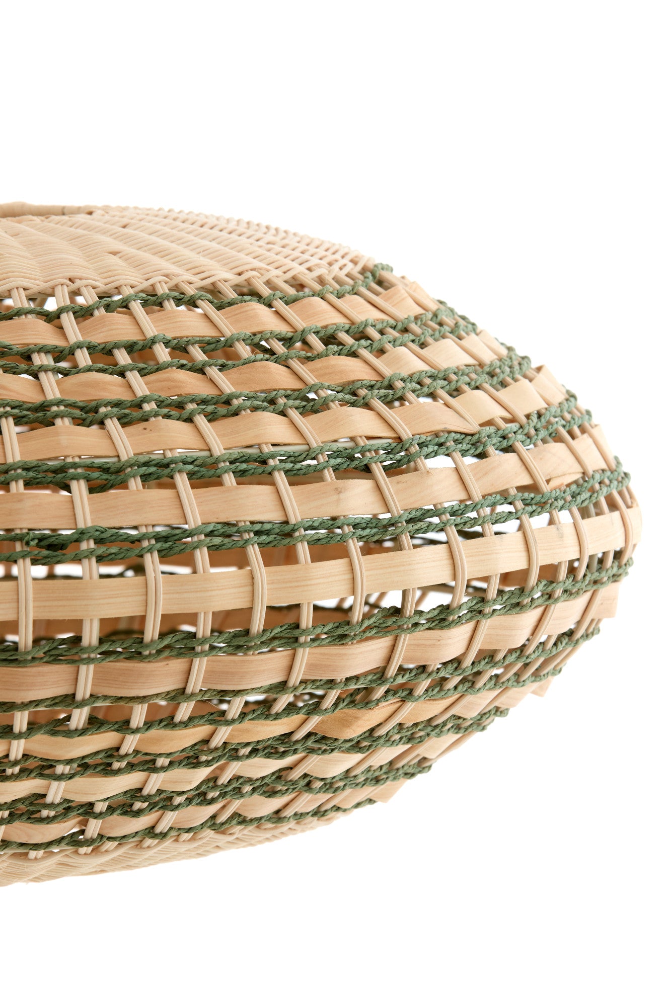 ovale-gevlochten-rotan-hanglamp-light-living-tawela-variant-image2