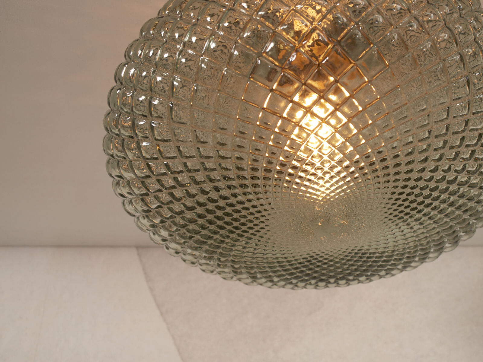 ronde-klassieke-groen-glazen-hanglamp-its-about-romi-venice-variant-image3