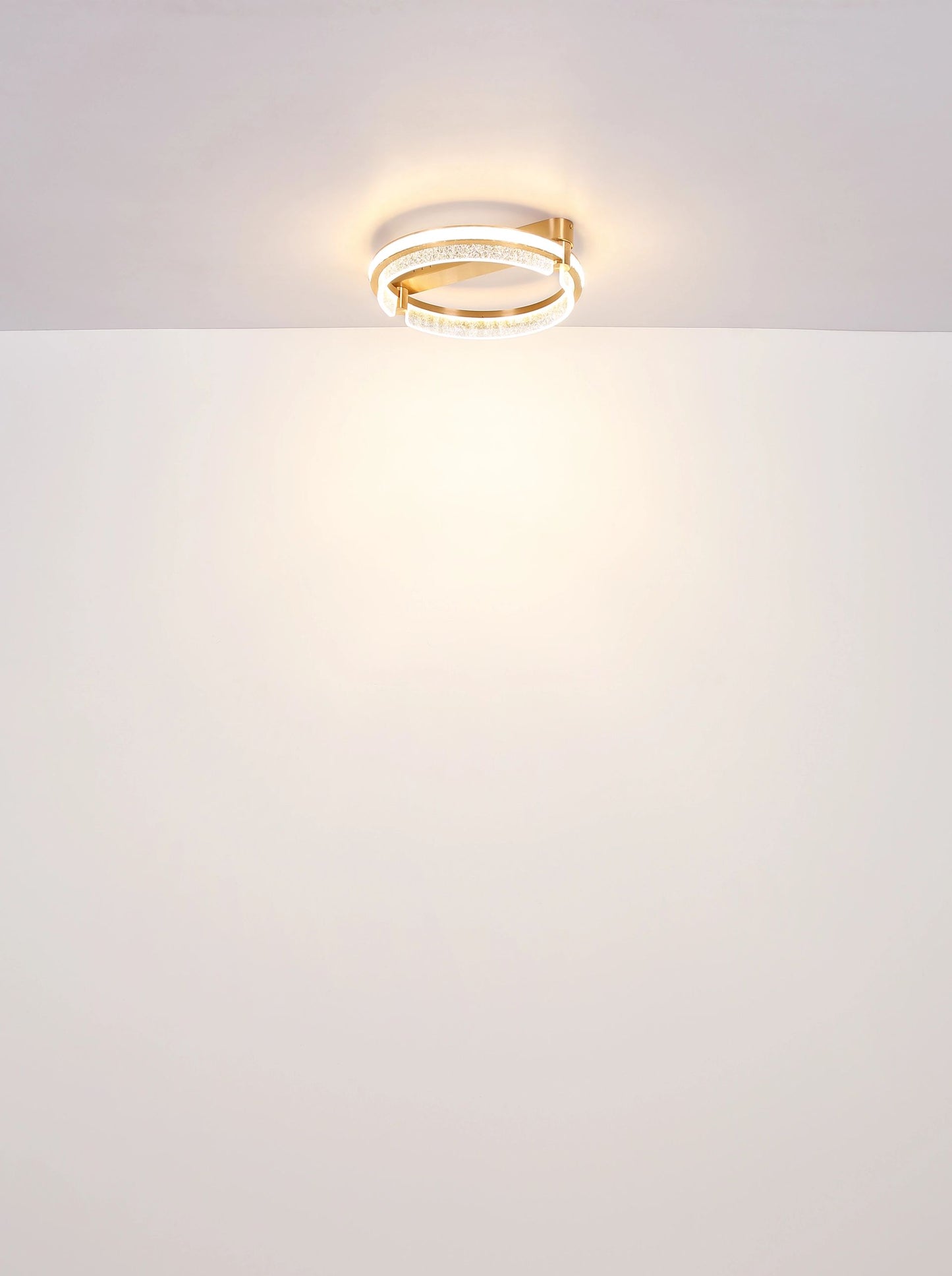 mooie-hanglamp-met-goudkleurige-elementen-blondie-variant-image8