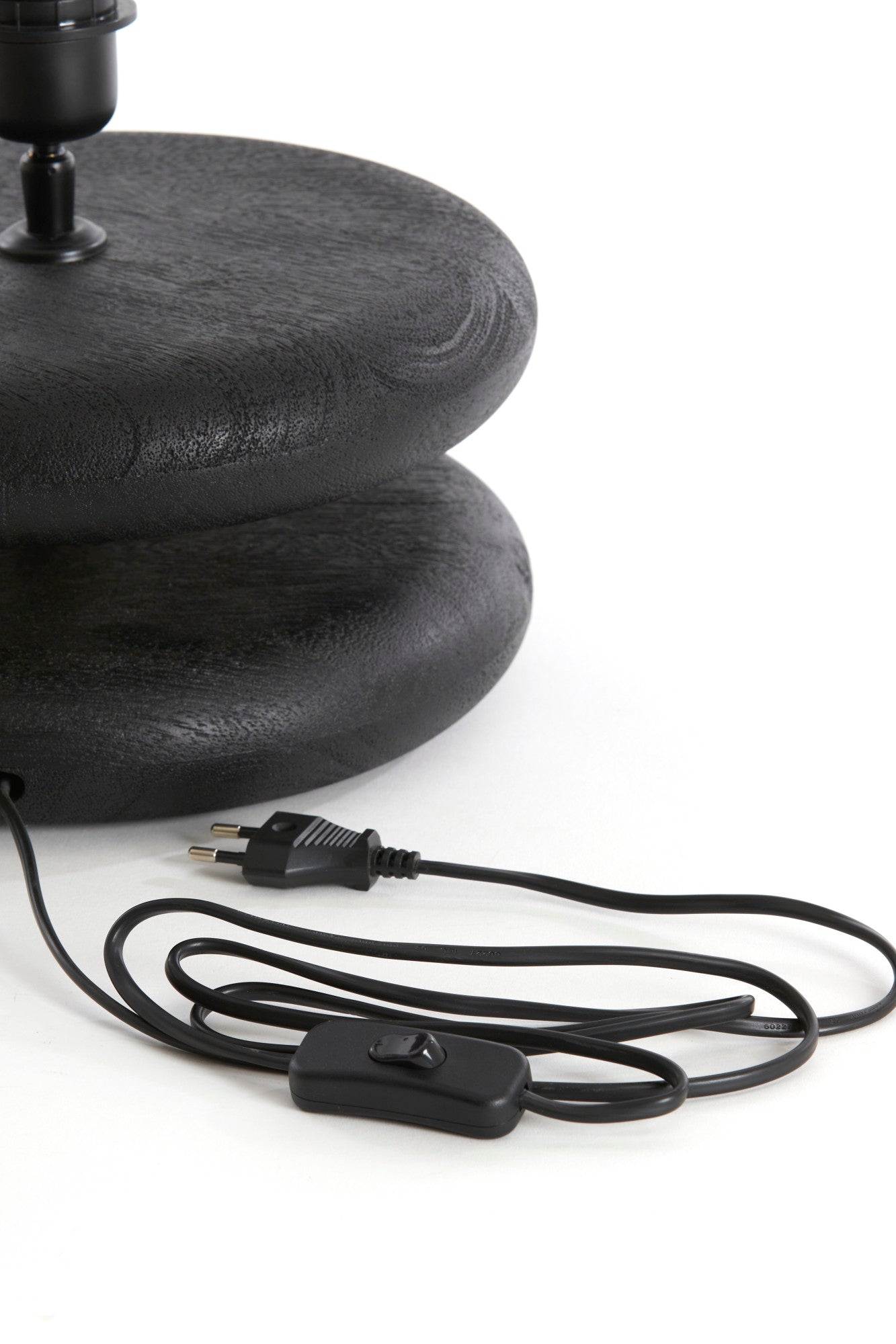 zwarte-stenen-tafellampvoet-light-living-eboli-variant-image8