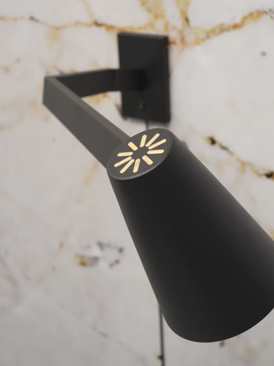zwarte-verstelbare-conische-wandlamp-its-about-romi-biarritz-variant-image3