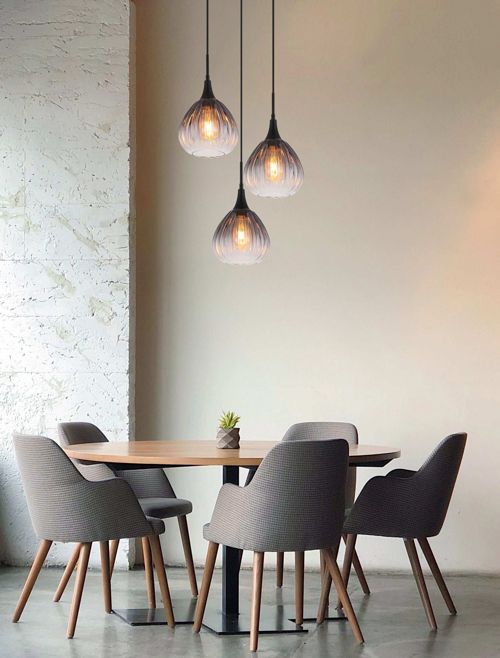 stijlvolle-hanglamp-met-glazen-schaduw-olsen-variant-image3