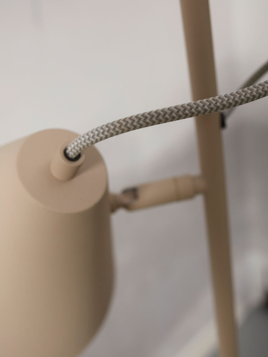 vloerlamp-metaal-retro-grijs-its-about-romi-lisbon-variant-image2