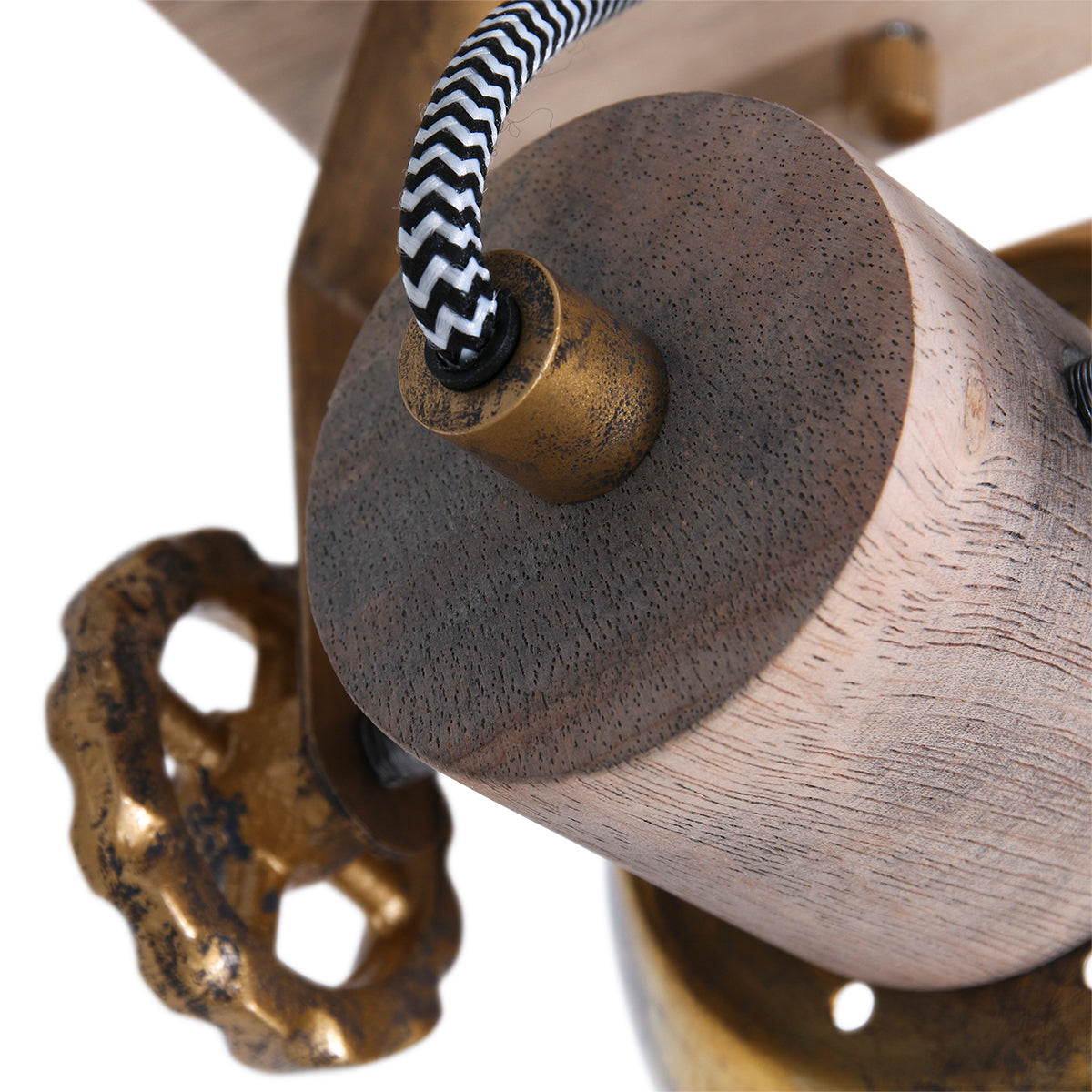 houten-plafondlamp-met-bronzen-kap-mexlite-gearwood-variant-image5