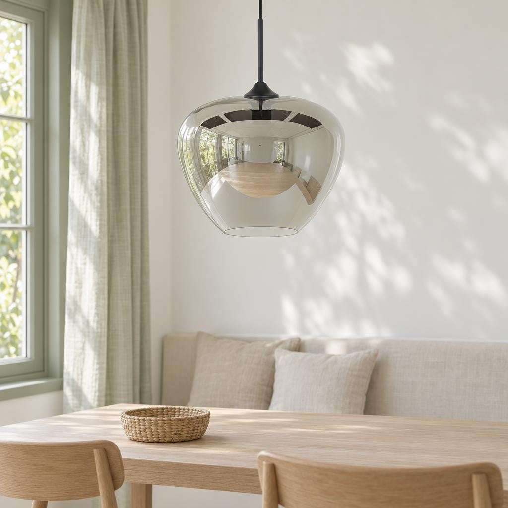 Mayson hänglampa i grått rökglas Ø40 cm – miljöbild