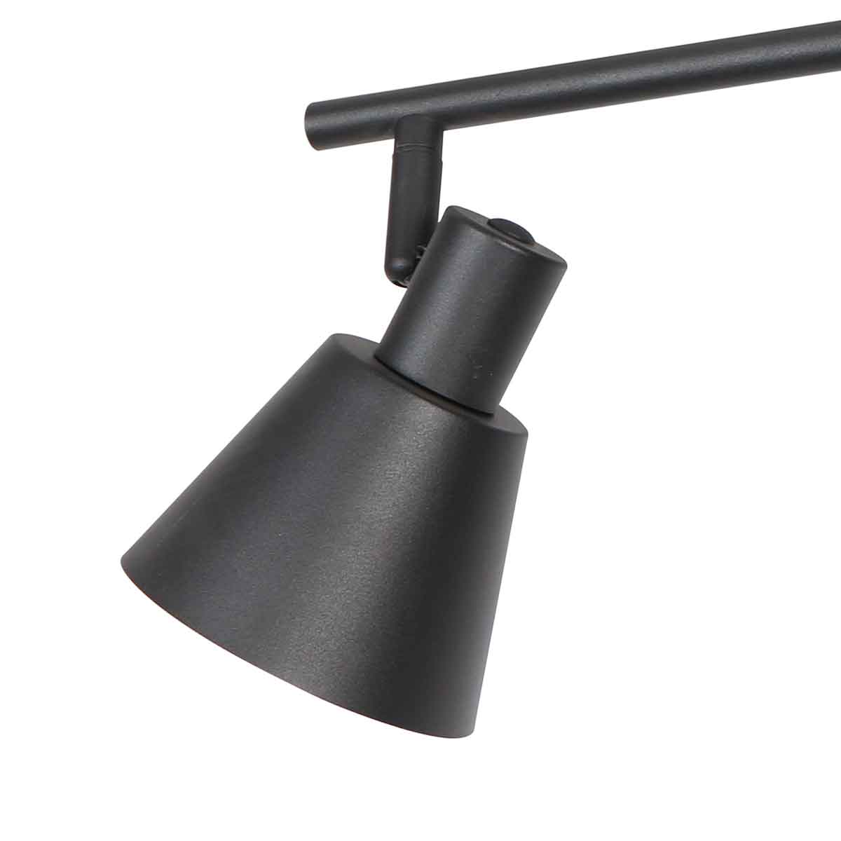 Mexlite Oeroe 3-Light Black Metal Spotlight – image 4