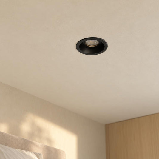 moderne-zwarte-metalen-spot-steinhauer-pelite-spot-ai-sfeer_image