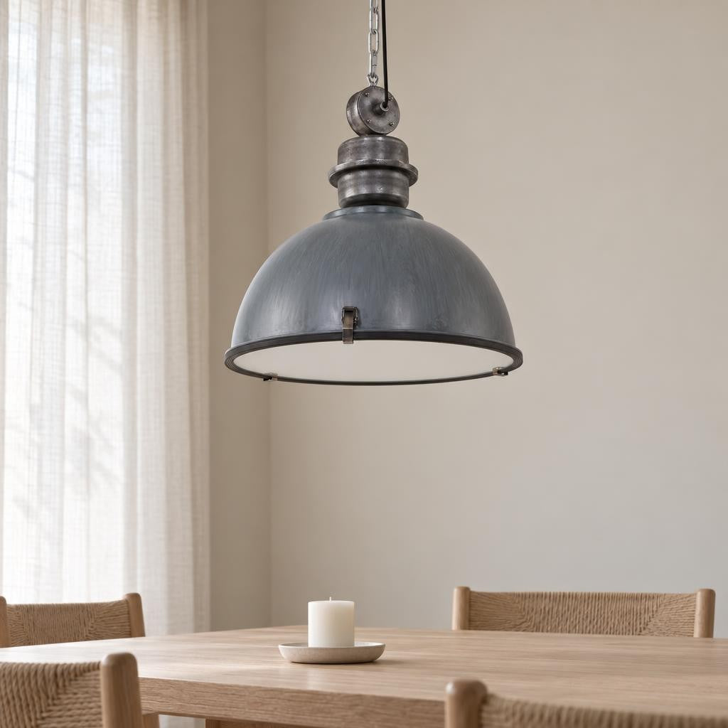 industriele-glazen-grijze-metalen-hanglamp-steinhauer-bikkel-ai-sfeer_image