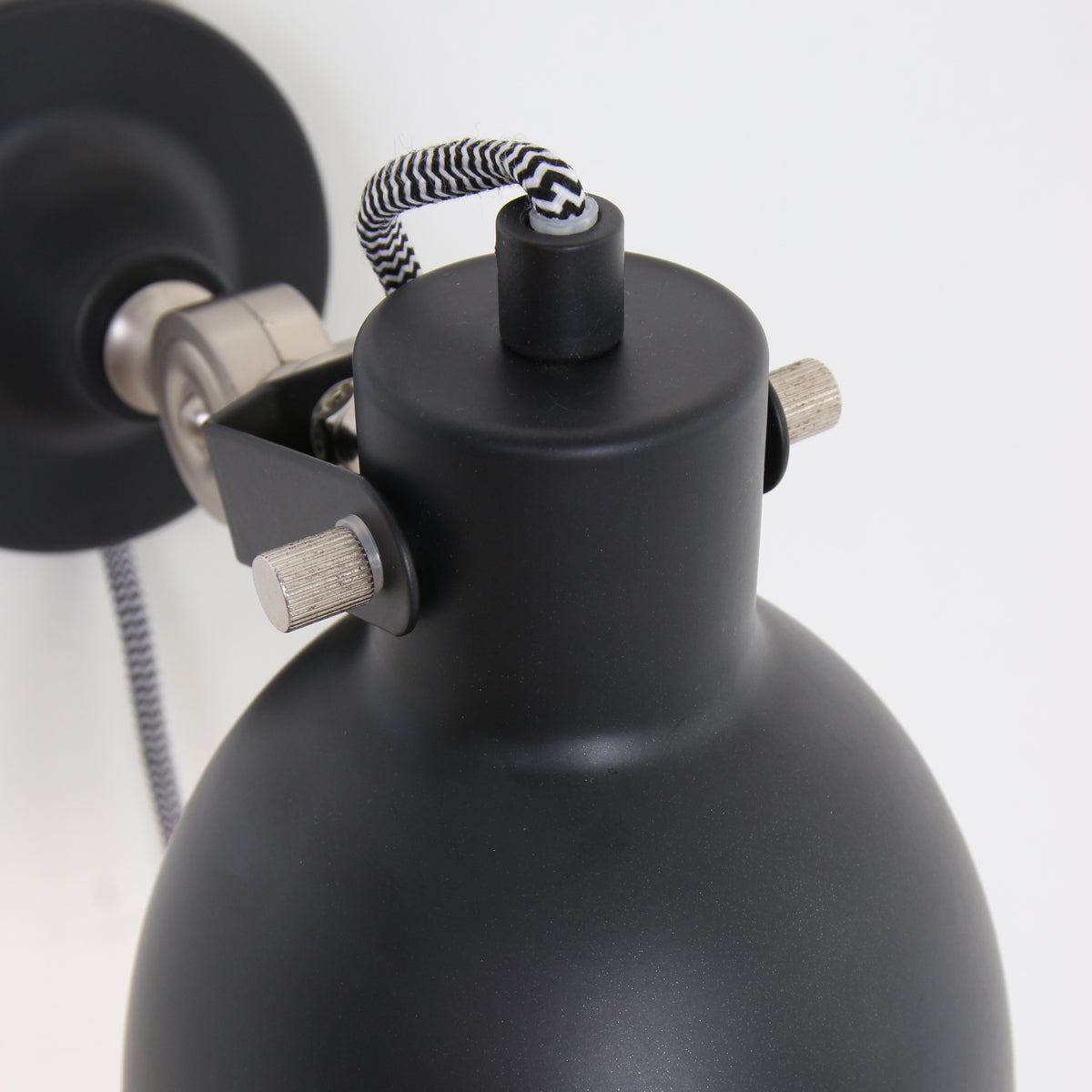 ronde-retro-flexibele-wandlamp-zwart-mexlite-cera-variant-image5