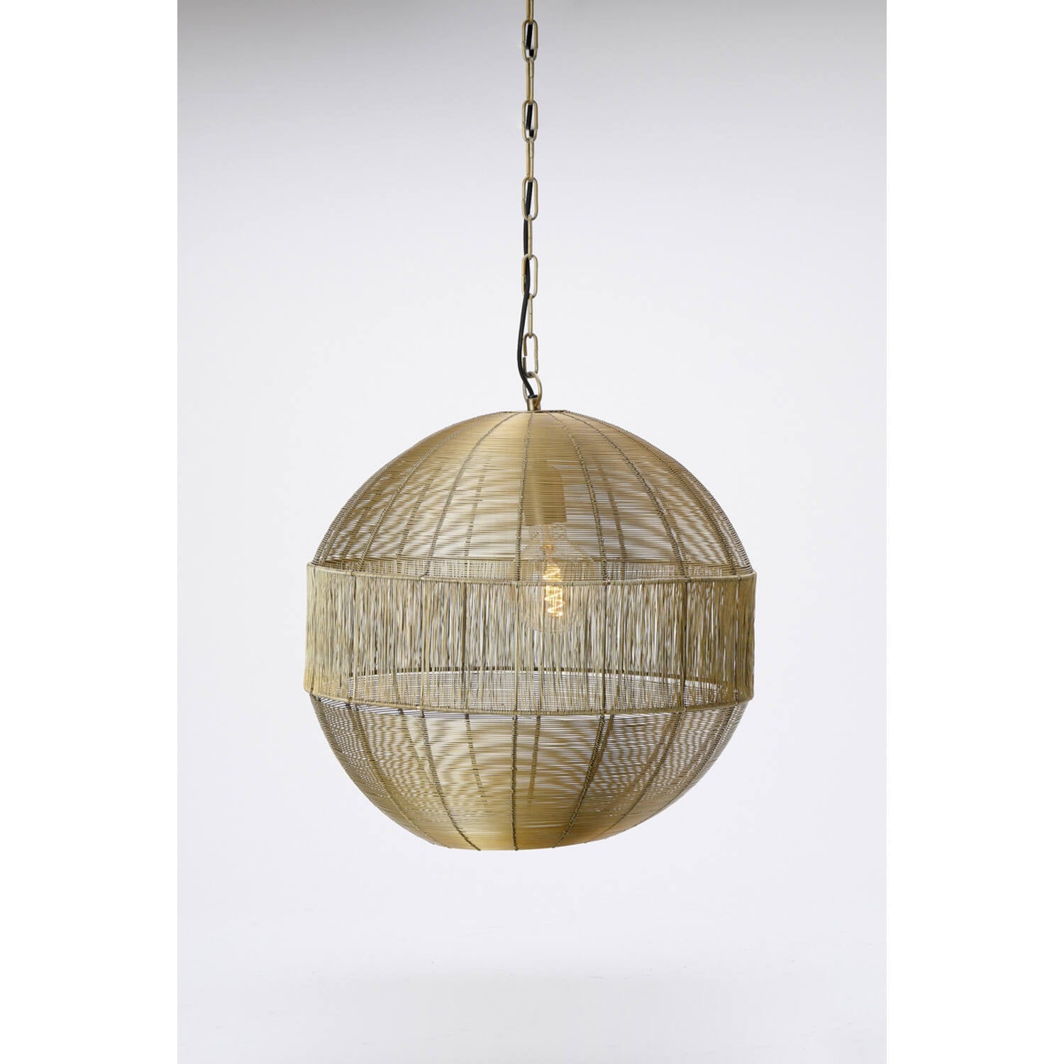 klassieke-gouden-hanglamp-bolvormig-light-living-pilka-variant-image1