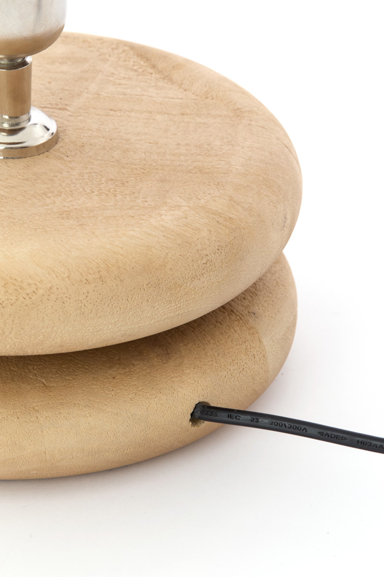 houten-lampenvoet-met-fitting-in-stijl-light-living-eboli-variant-image5