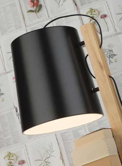 zwarte-houten-retro-vloerlamp-its-about-romi-cambridge-variant-image3