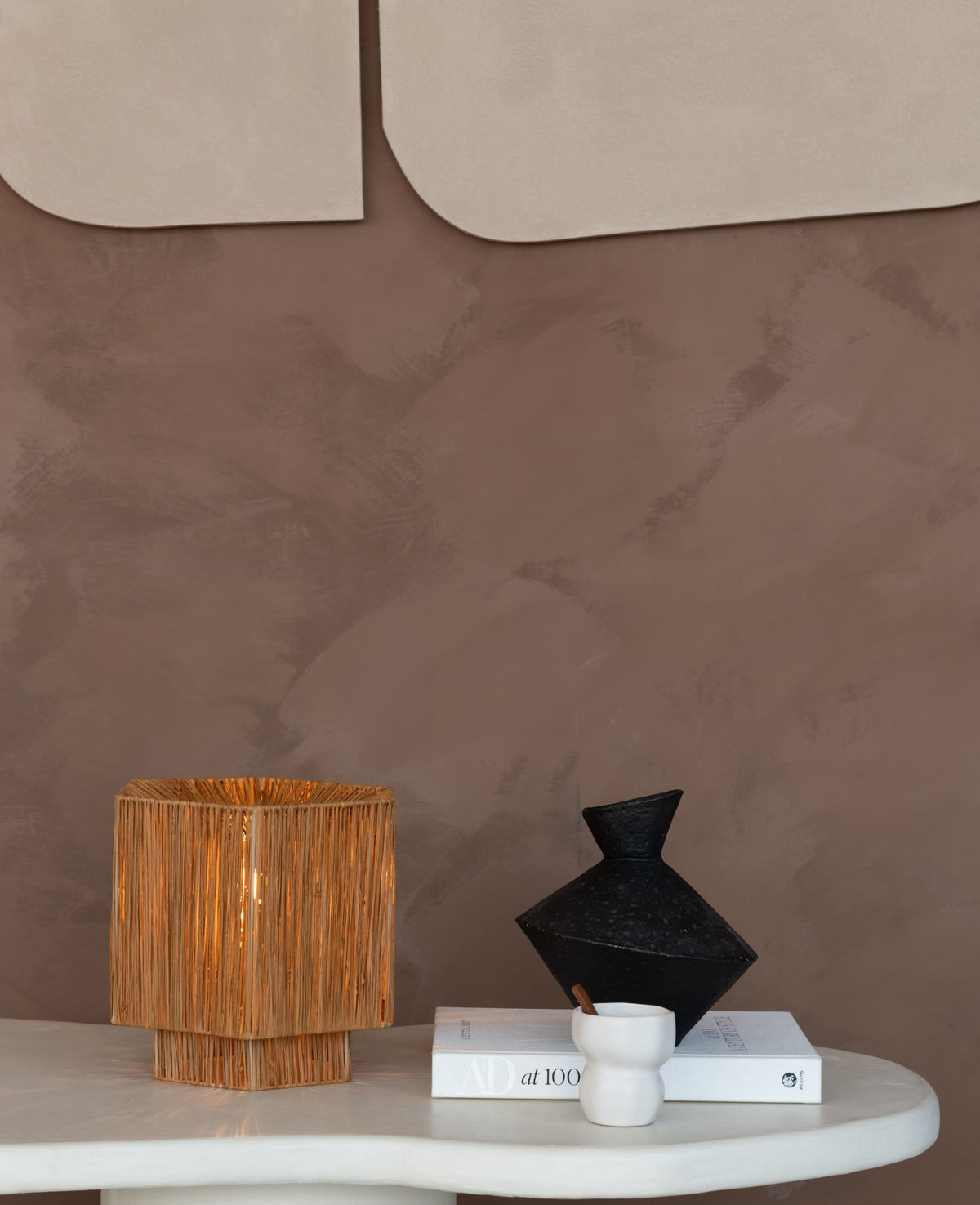 Piccola lampada da tavolo in raffia marrone GOOD&MOJO Panama – immagine 5