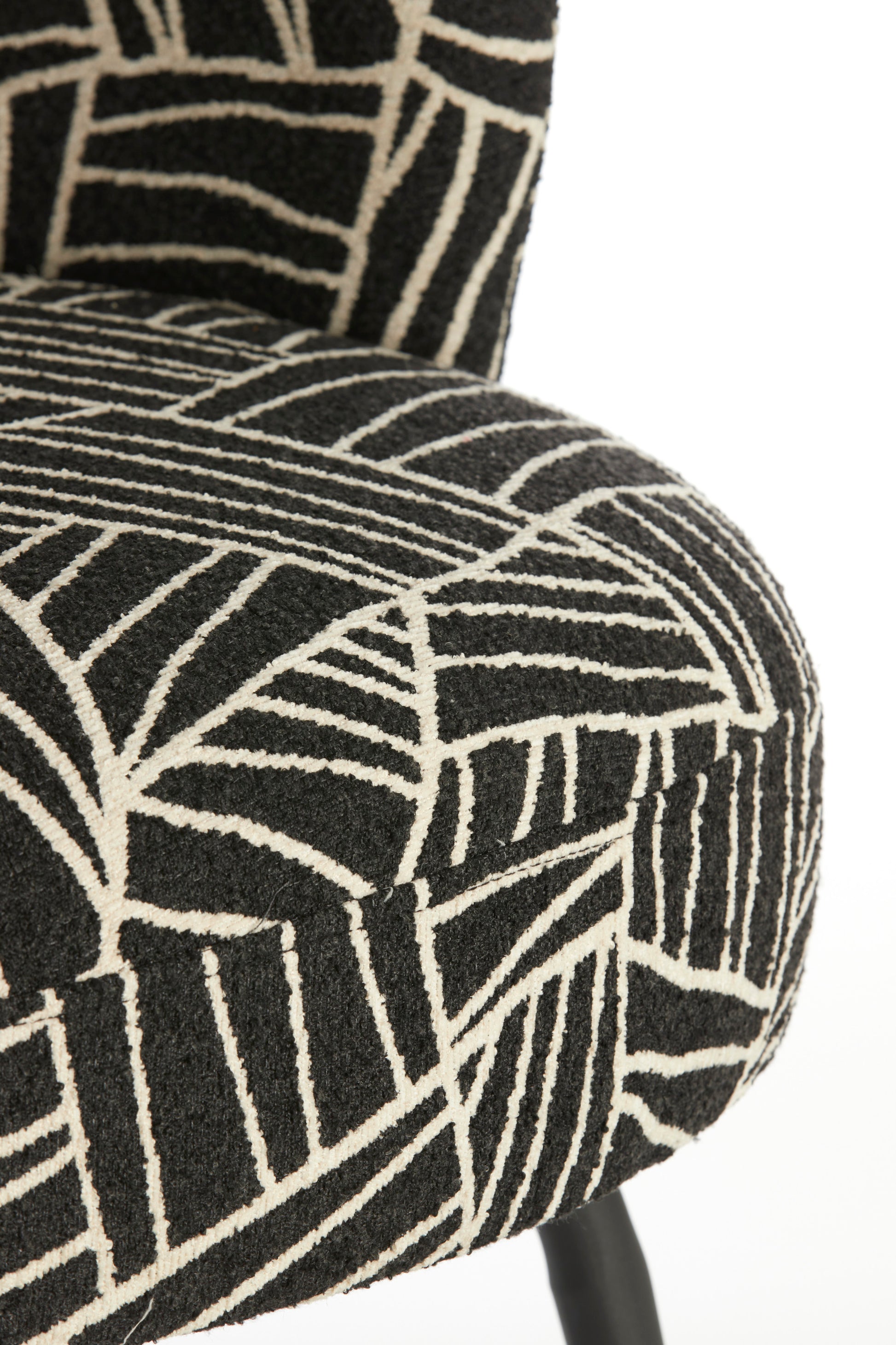 sfeervolle-zwarte-textielstoel-light-living-dieyda-variant-image5