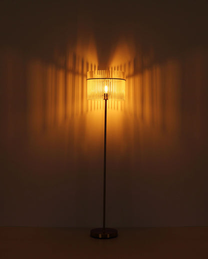elegante-vloerlamp-met-gouden-frame-gorley-variant-image5