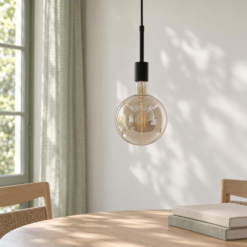 Trendy sort metalpendel Mexlite Minimalics – stemningsbillede