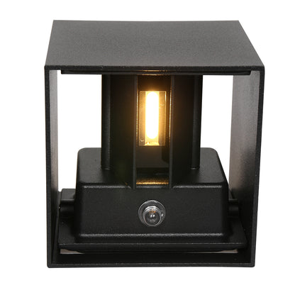 vierkant-buitenlampje-met-lichtsensor-steinhauer-variant-image6
