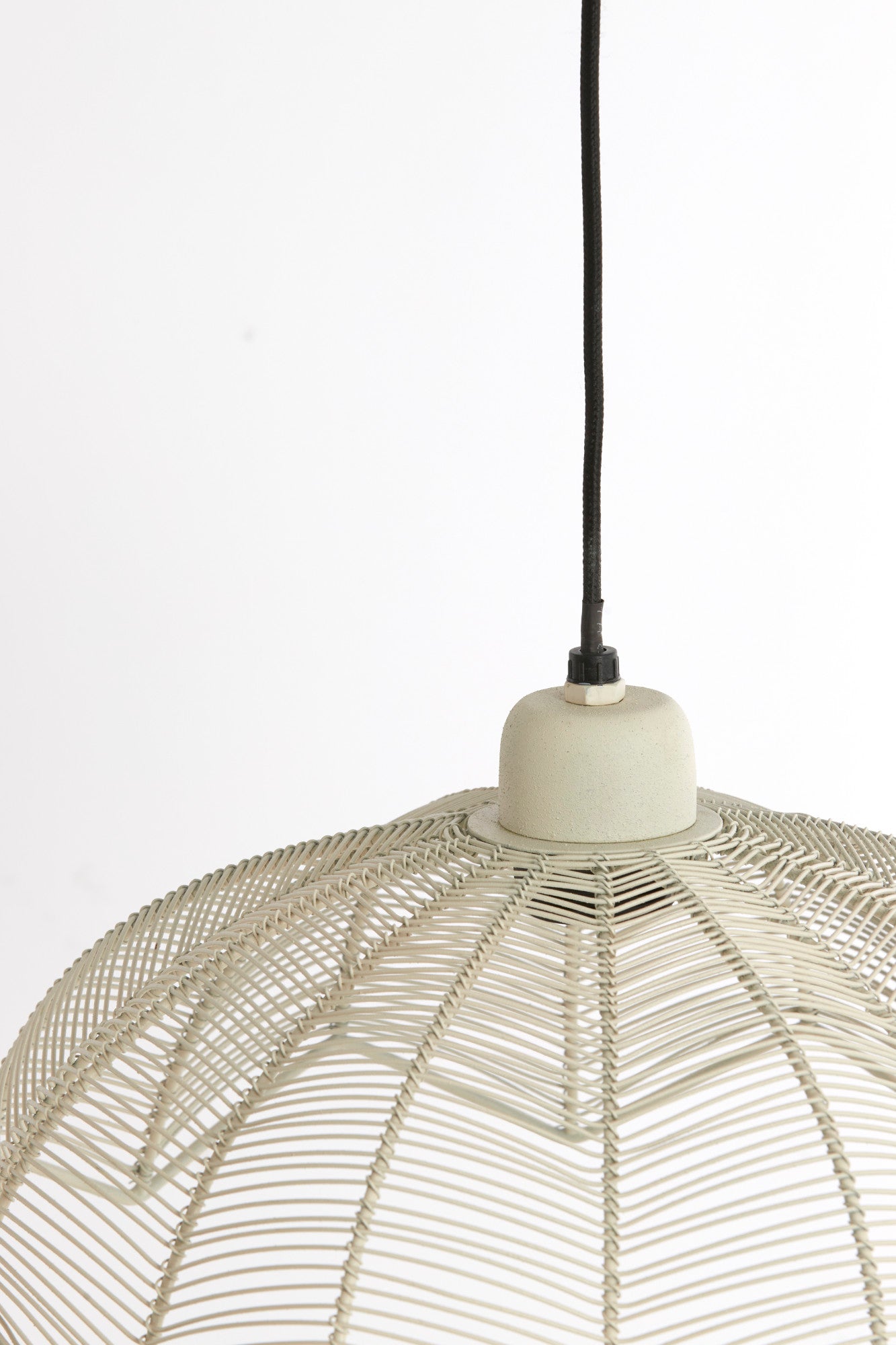 witte-metalen-hanglamp-compact-light-living-espelo-variant-image2