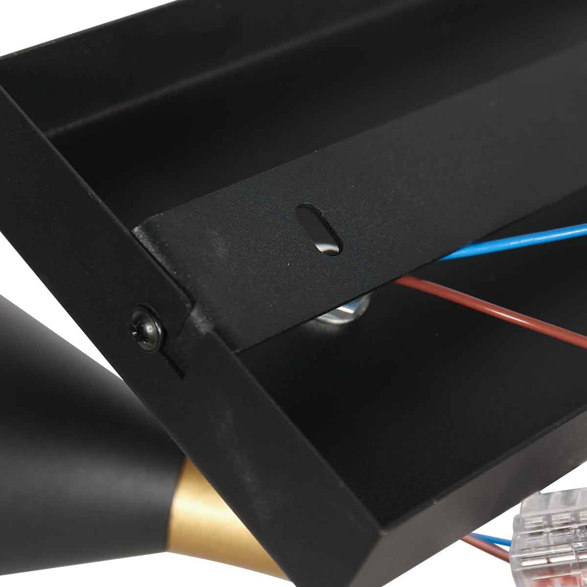 trendy-metalen-zwarte-wandlamp-anne-lighting-preto-variant-image11