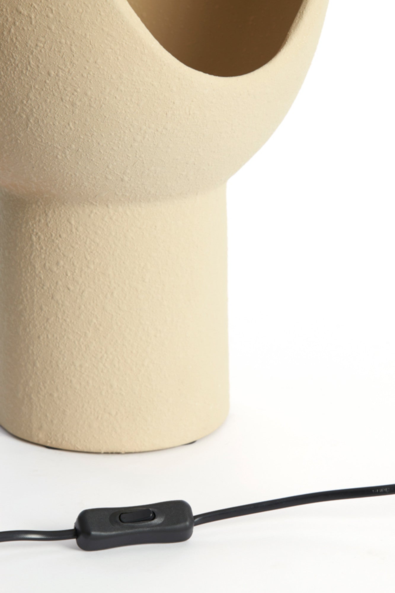 moderne-beige-tafellamp-light-living-monk-variant-image8