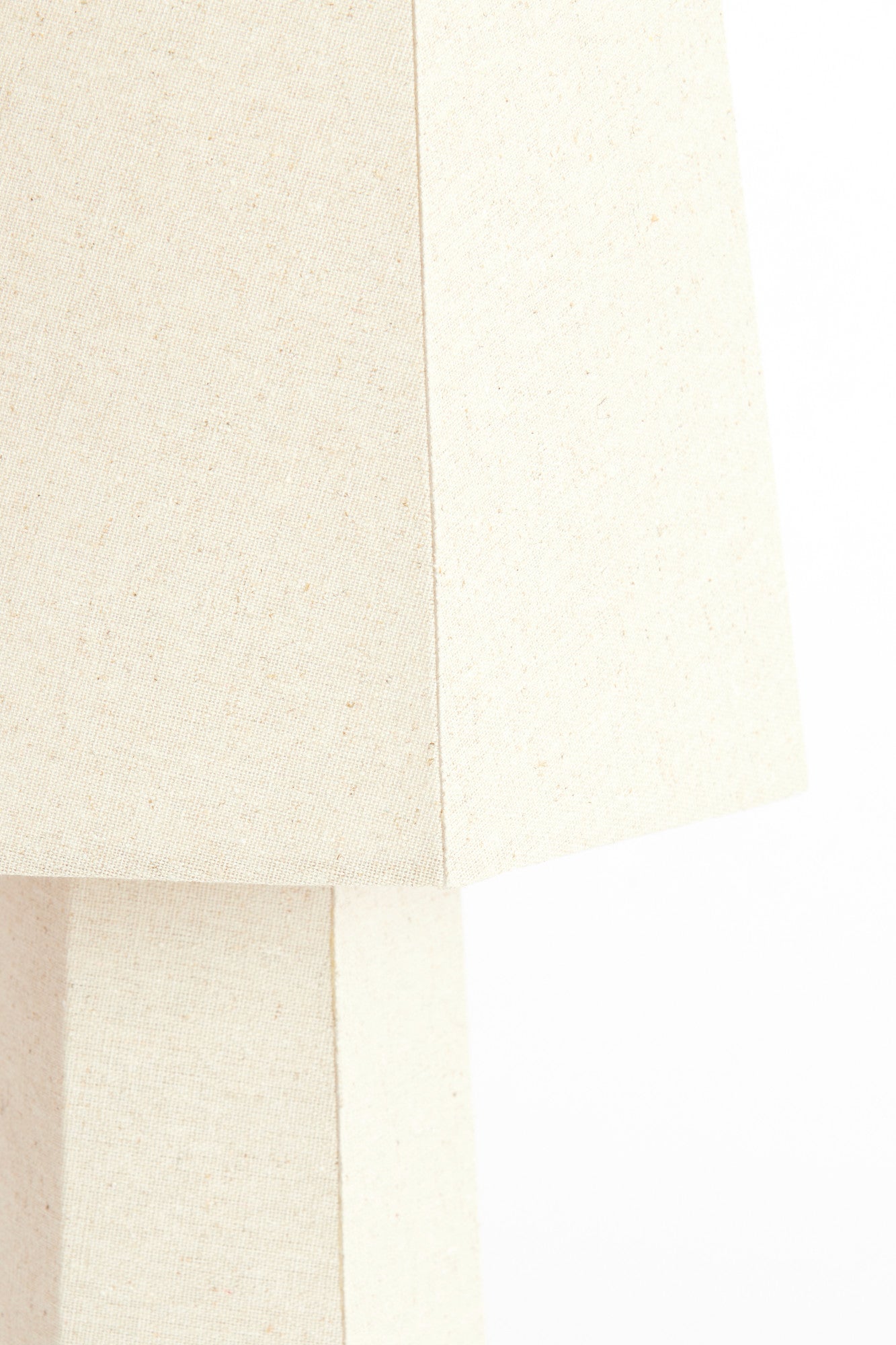 linnen-tafellamp-naturel-zacht-en-tijdloos-light-living-musabo-variant-image2